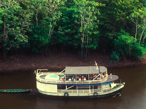 amazon tour boat photo